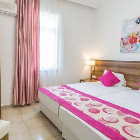 Blue Heaven Отель