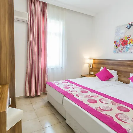 Hotel Blue Heaven 3*