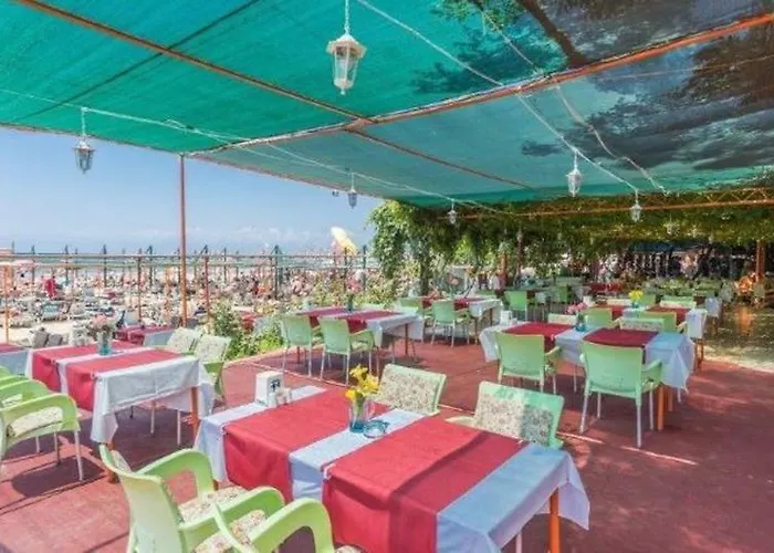 Blue Heaven Hotel 3*